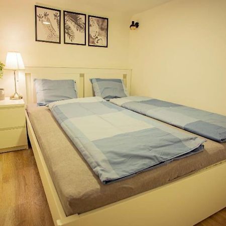 Cosy 2 Bedroom Flat In Akacfa St., Sol Budapesta Exterior foto